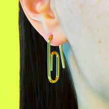 Load image into Gallery viewer, STUDIOCULT Paper Clip Earring: Gold