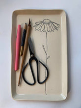 Load image into Gallery viewer, Daisy Tray