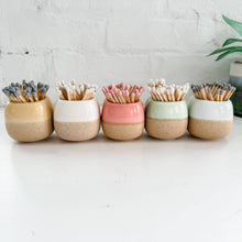 Load image into Gallery viewer, Ceramic Match Holder: White
